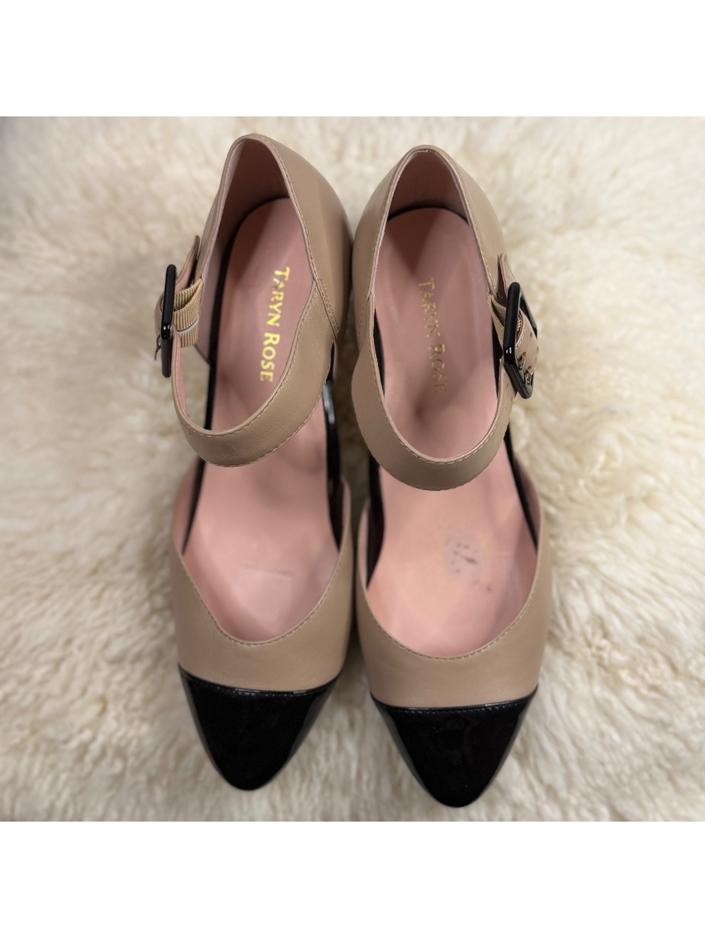 Taryn Rose Women’s Beige Black Cap Toe Ankle Strap Pumps Block Heel Size 9